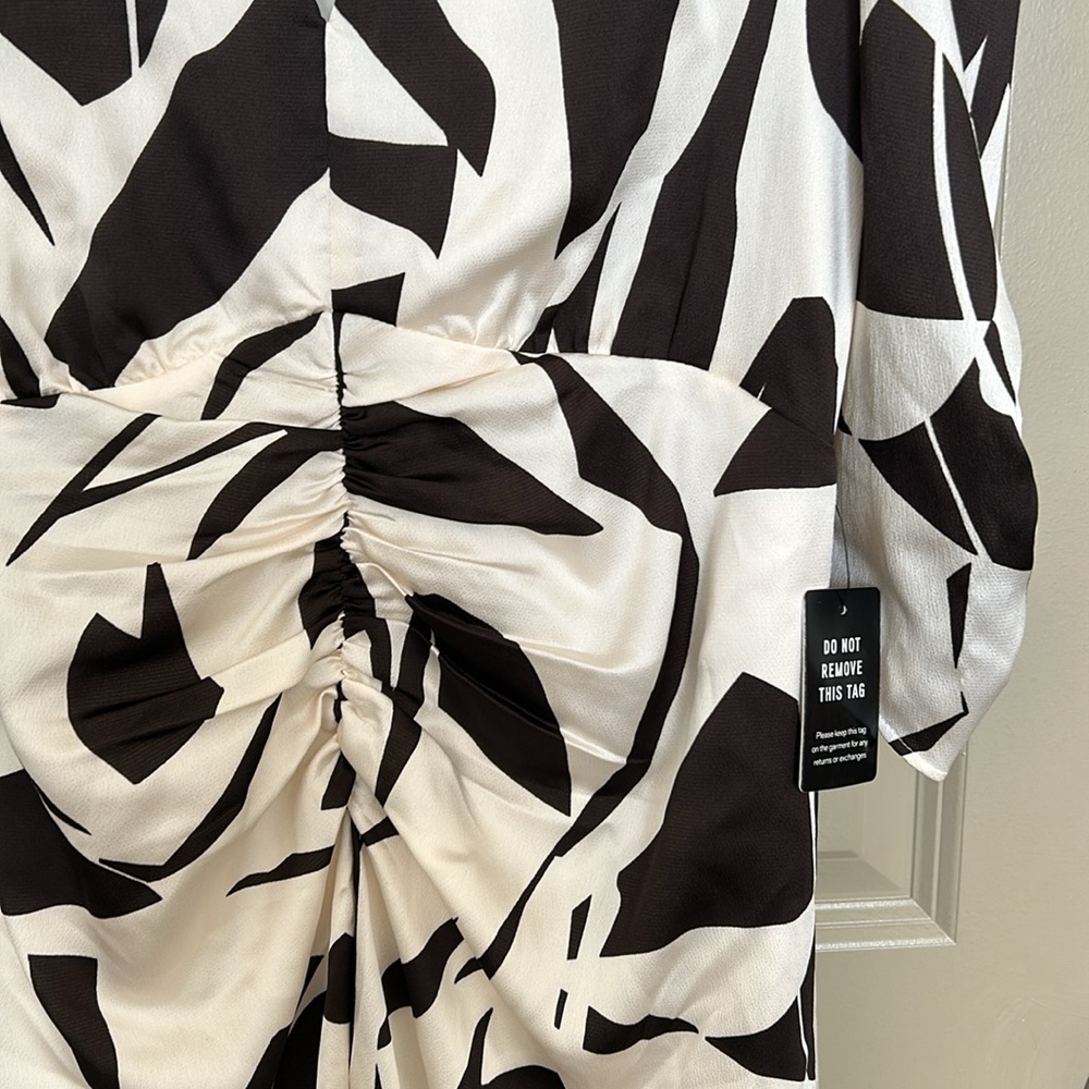 High-low Abstract Pattern Dress - Picture 4 of 6